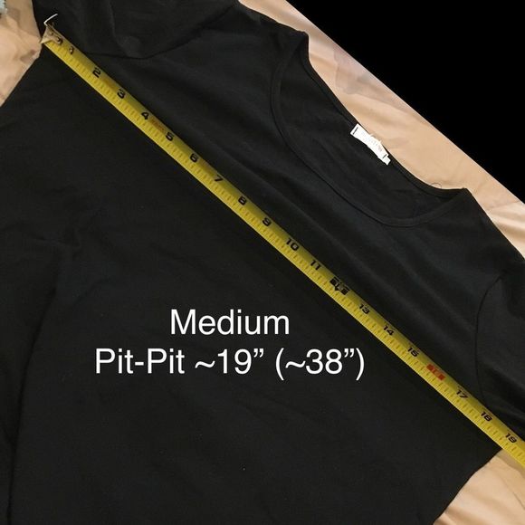 Crochet Lace Sleeve Accent Tunic - Picture 3 of 8